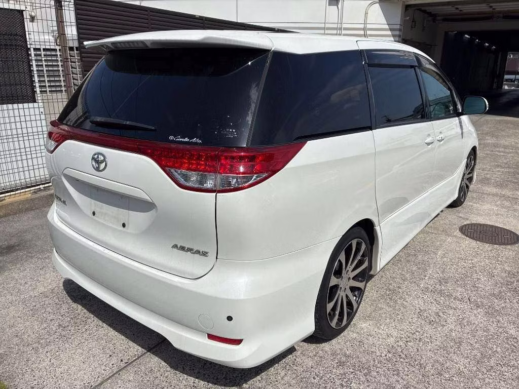 TOYOTA ESTIMA