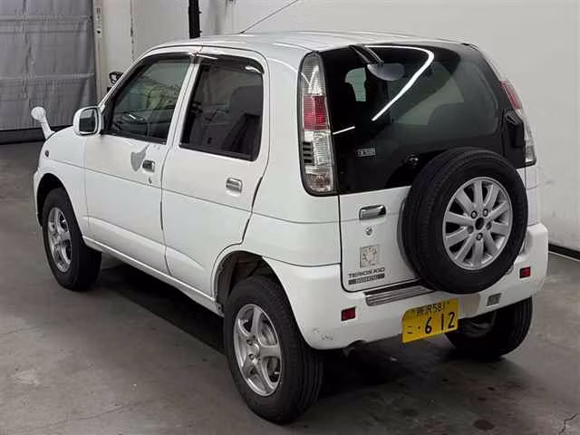DAIHATSU TERIOS KID