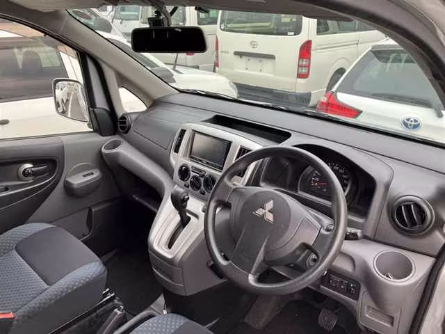 MITSUBISHI DELICA D:3