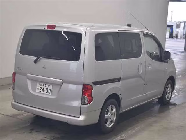 MITSUBISHI DELICA D:3