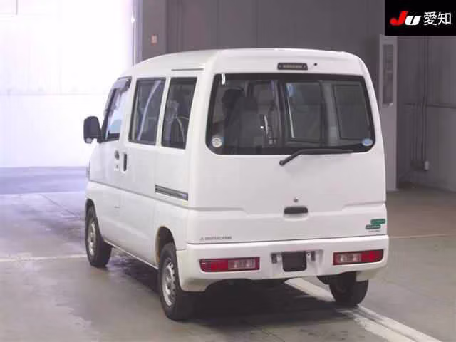 MITSUBISHI MINICAB