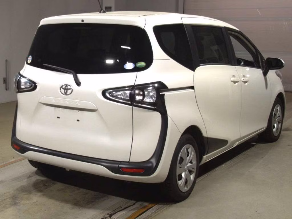 TOYOTA SIENTA