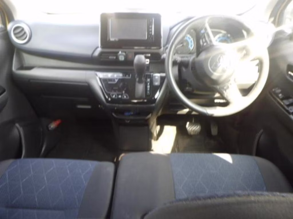 MITSUBISHI EK X