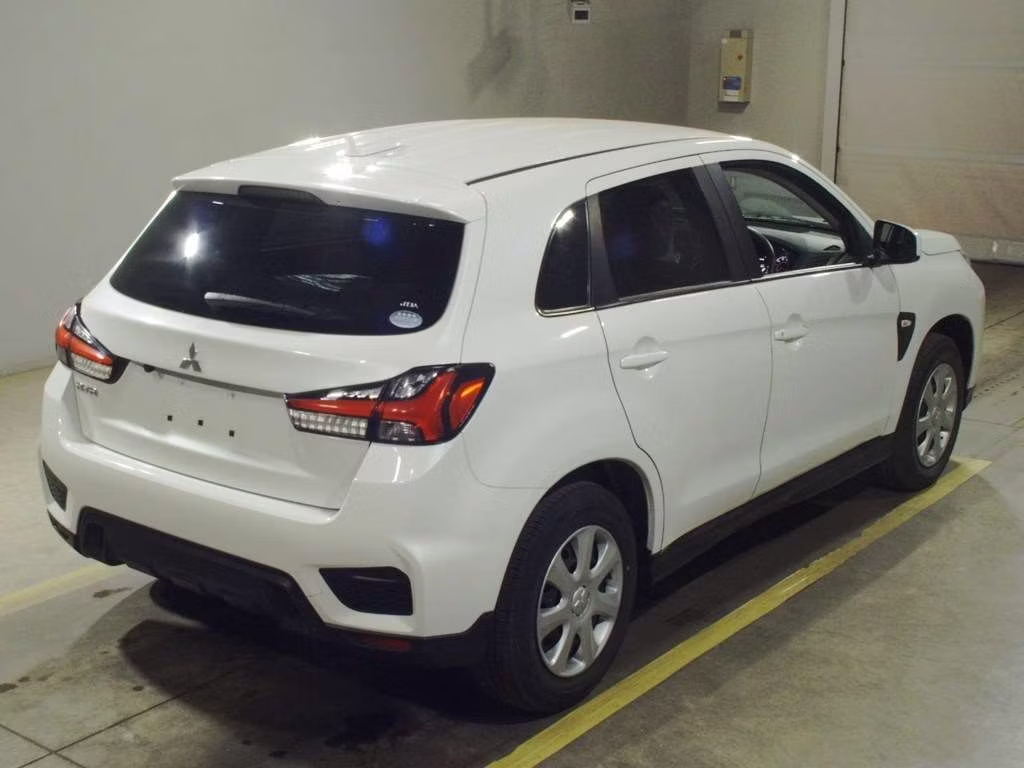 MITSUBISHI RVR