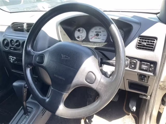 DAIHATSU TERIOS KID