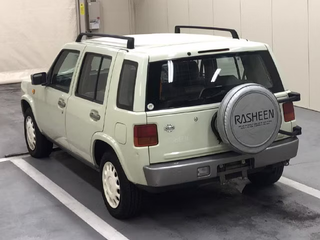 NISSAN RASHEEN