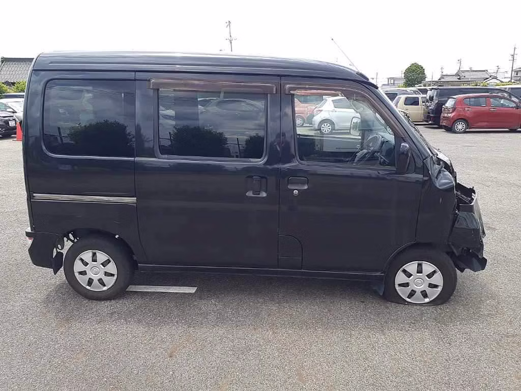 TOYOTA PIXIS VAN