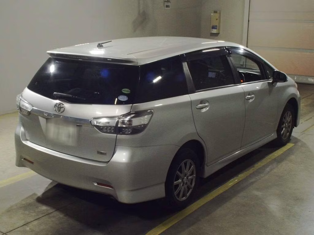 TOYOTA WISH