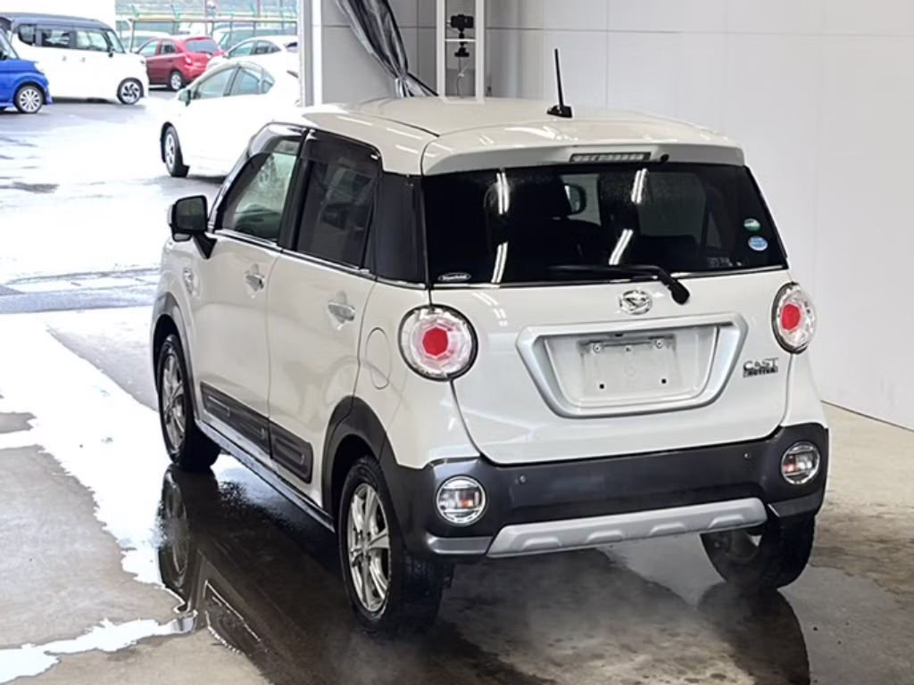 DAIHATSU CAST