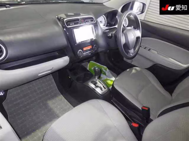 MITSUBISHI MIRAGE