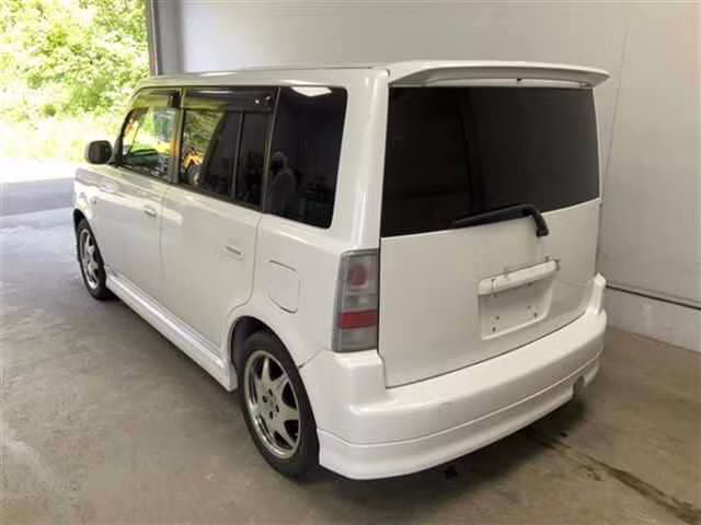 TOYOTA BB