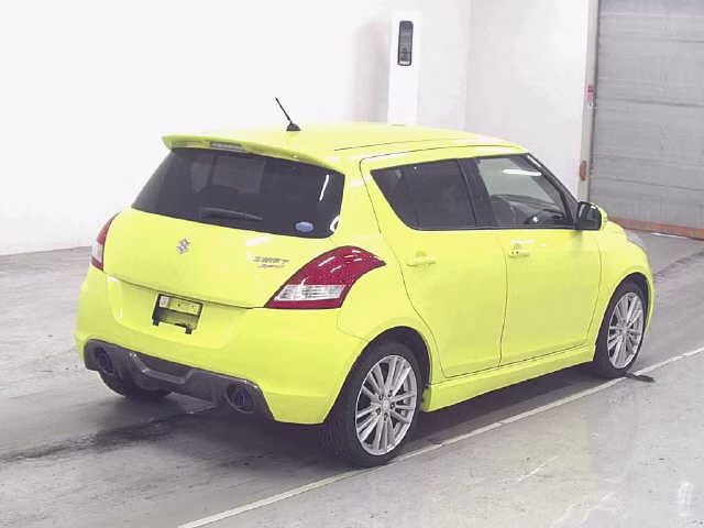 SUZUKI SWIFT