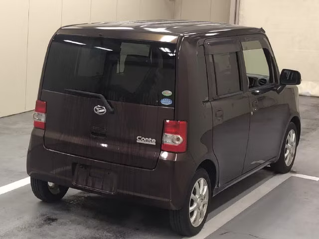 DAIHATSU MOVE CONTE