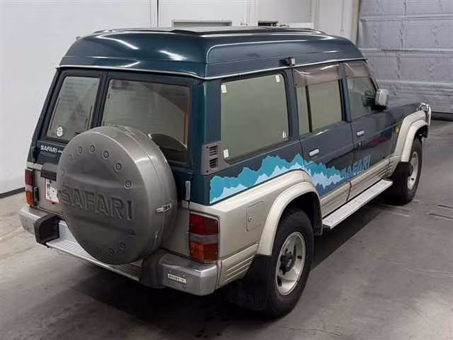 NISSAN SAFARI