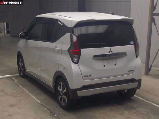 MITSUBISHI EK X