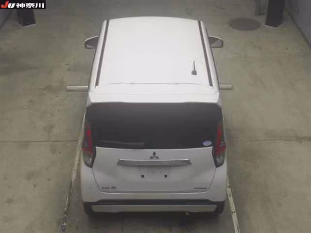 MITSUBISHI EK X