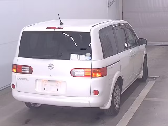 NISSAN LAFESTA