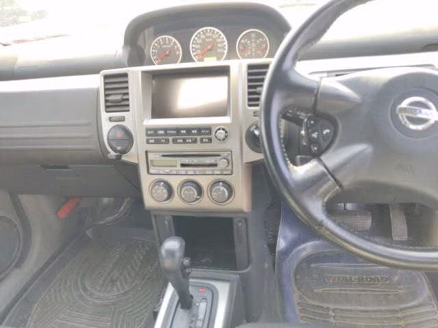 NISSAN X-TRAIL