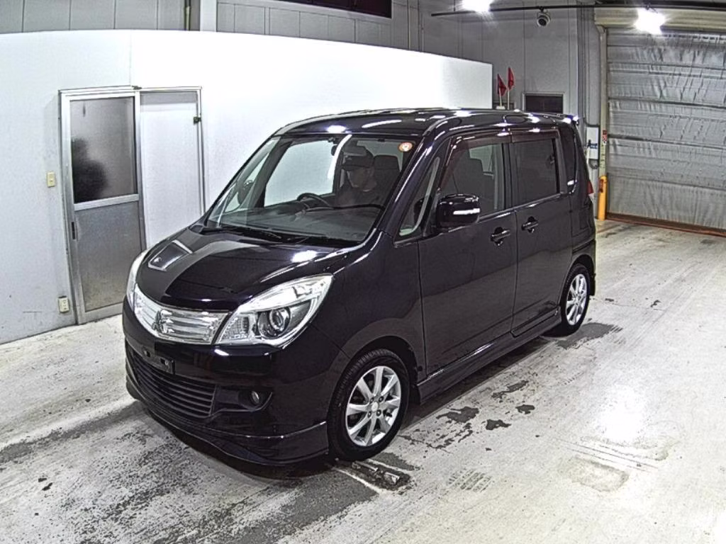 MITSUBISHI DELICA D:2