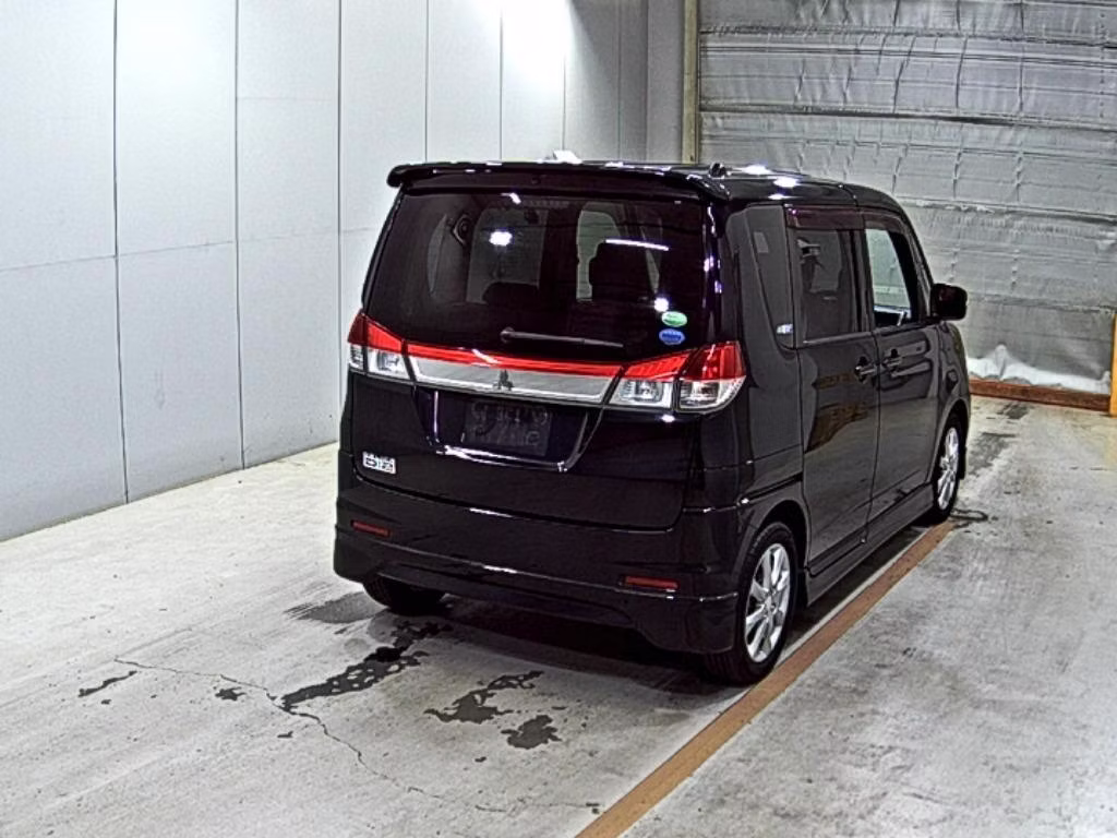 MITSUBISHI DELICA D:2
