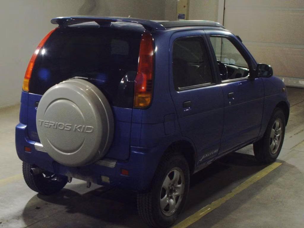DAIHATSU TERIOS KID