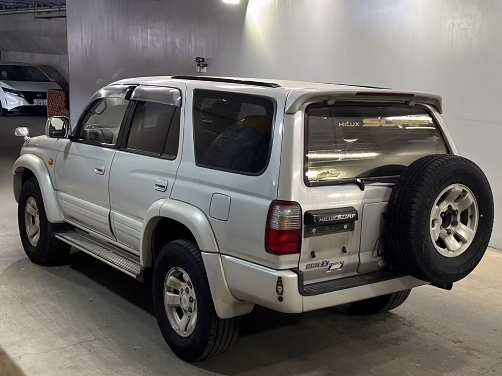 TOYOTA HILUX SURF