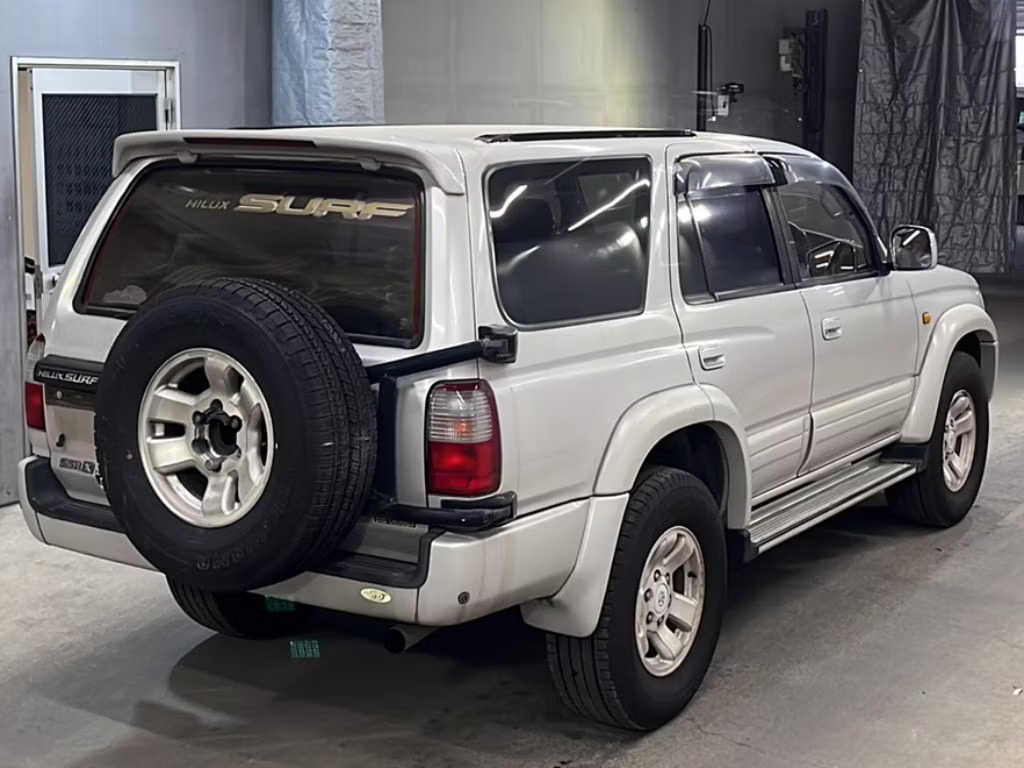 TOYOTA HILUX SURF
