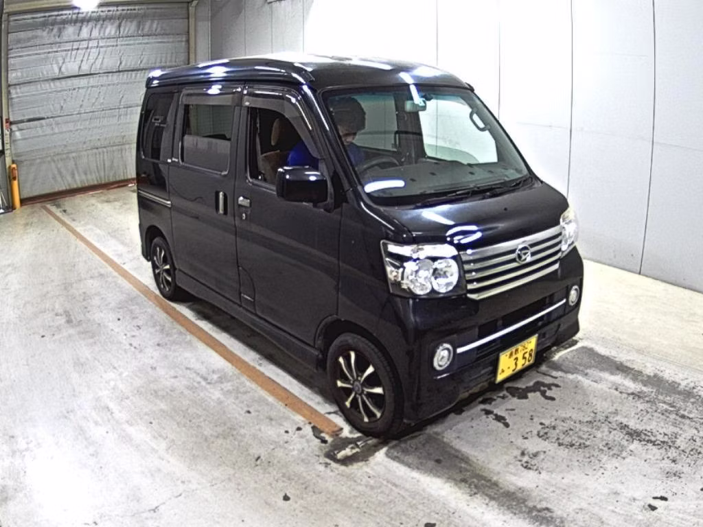 DAIHATSU ATRAI