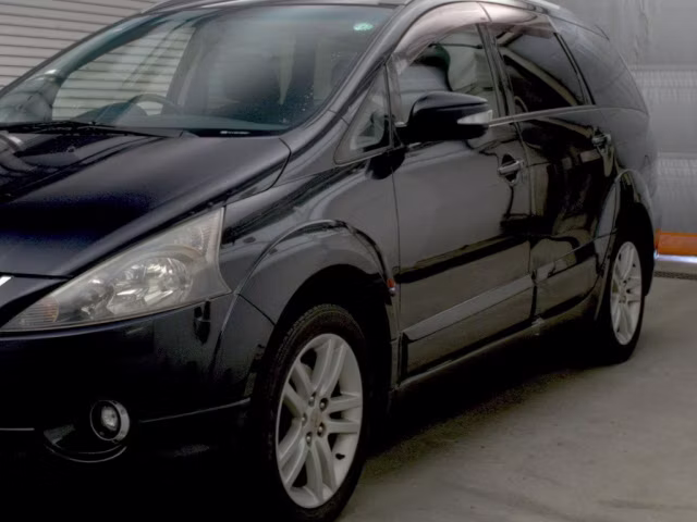 MITSUBISHI GRANDIS