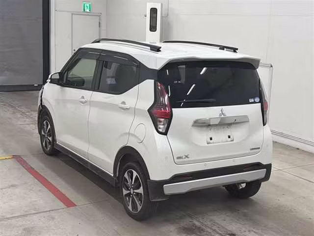 MITSUBISHI EK X