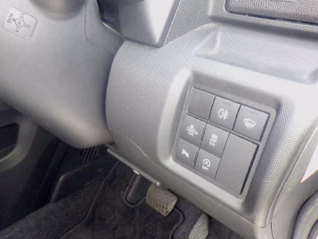 DAIHATSU ROCKY
