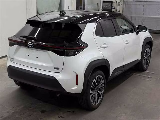 TOYOTA YARIS CROSS