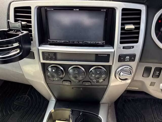 TOYOTA HILUX SURF