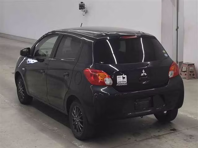 MITSUBISHI MIRAGE