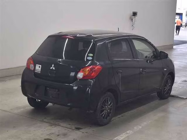MITSUBISHI MIRAGE