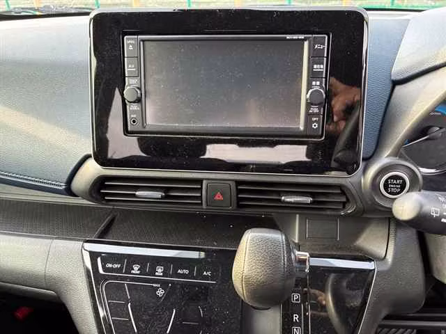 MITSUBISHI EK X