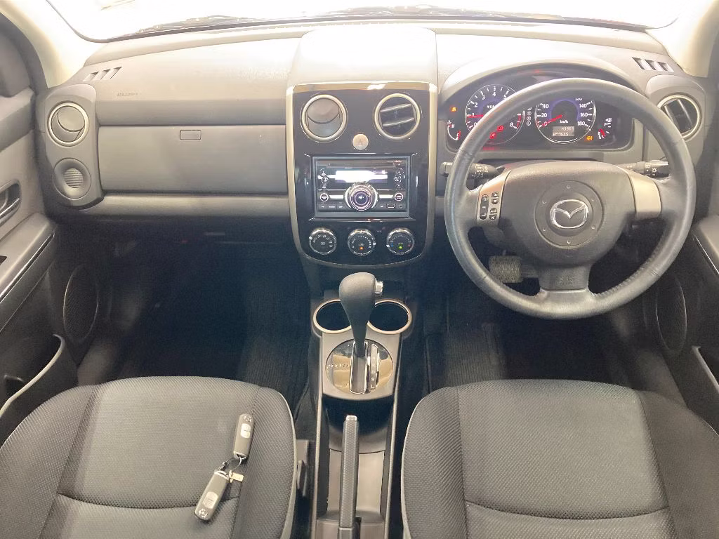 MAZDA VERISA