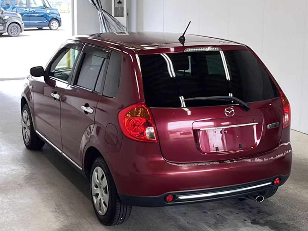 MAZDA VERISA