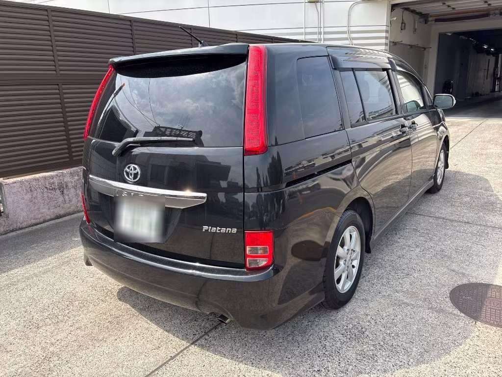 TOYOTA ISIS