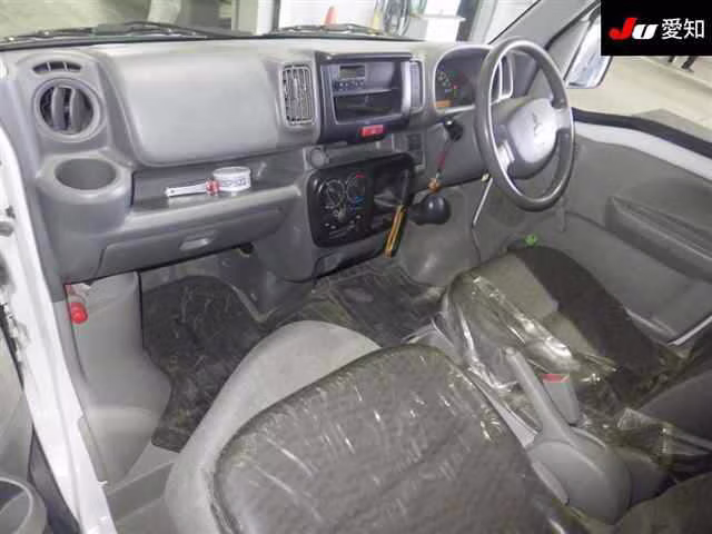 MITSUBISHI MINICAB