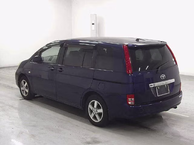 TOYOTA ISIS