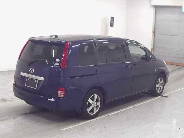 TOYOTA ISIS