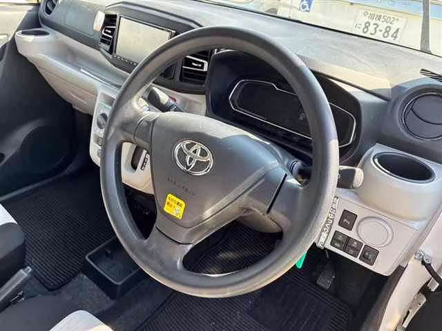 TOYOTA PIXIS EPOCH