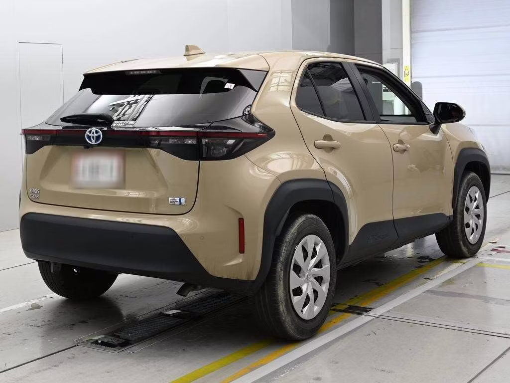 TOYOTA YARIS CROSS