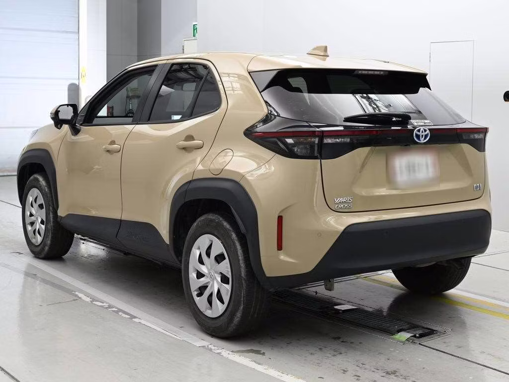 TOYOTA YARIS CROSS