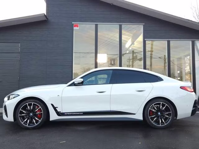 BMW 4-SERIES