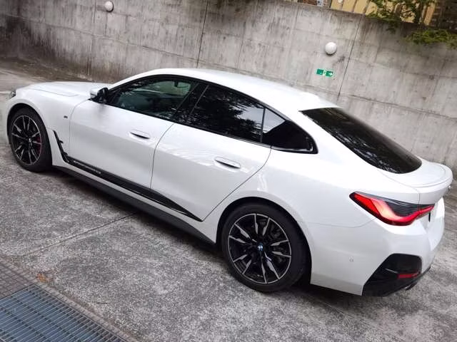 BMW 4-SERIES