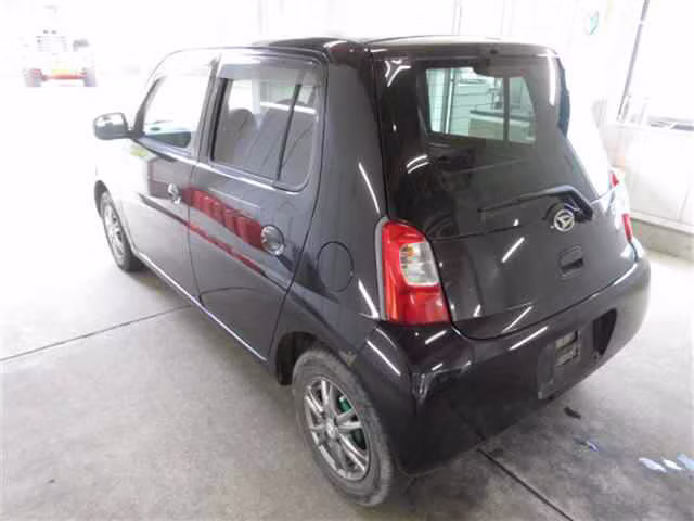 DAIHATSU ESSE
