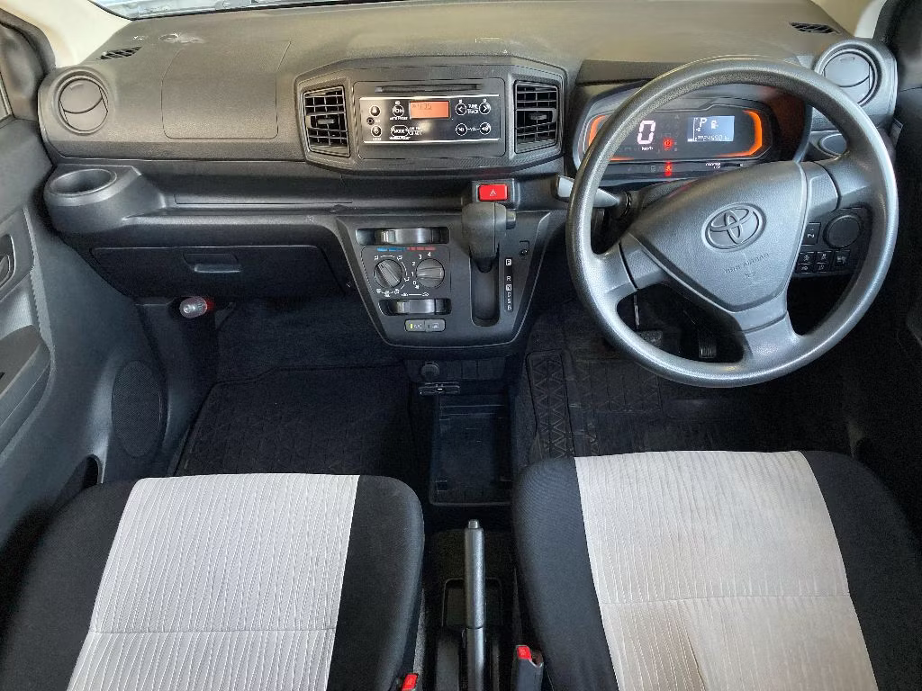 TOYOTA PIXIS EPOCH
