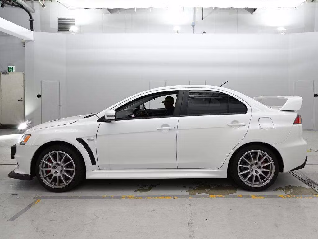 MITSUBISHI LANCER EVOLUTION